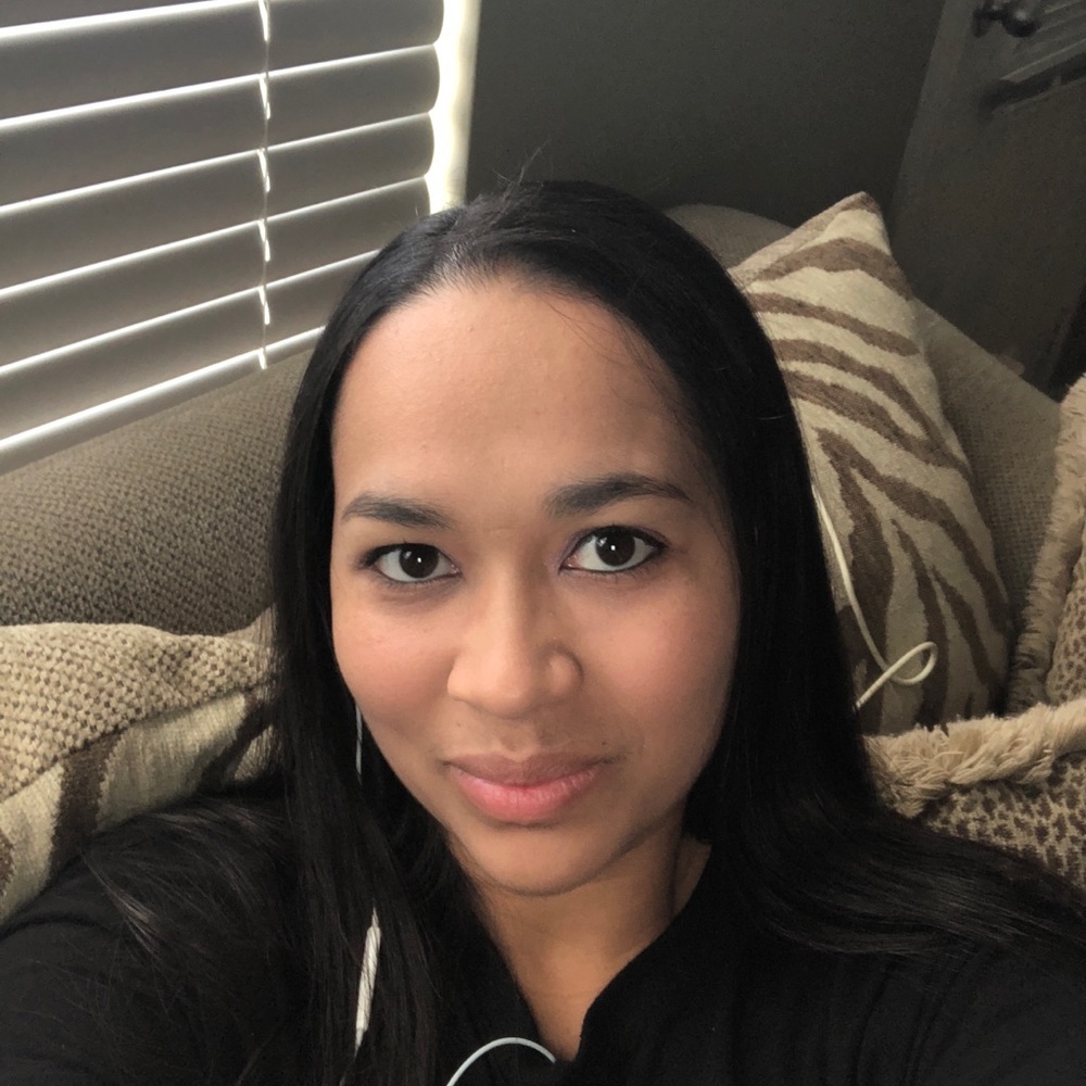 Meet your Posher, Stephanie